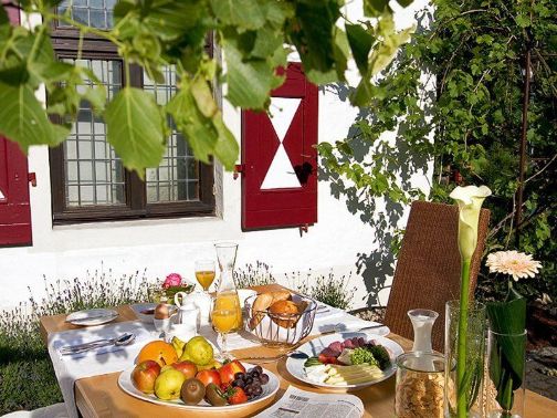 Frühstück in der Malteser Komturei Gastronomie GmbH